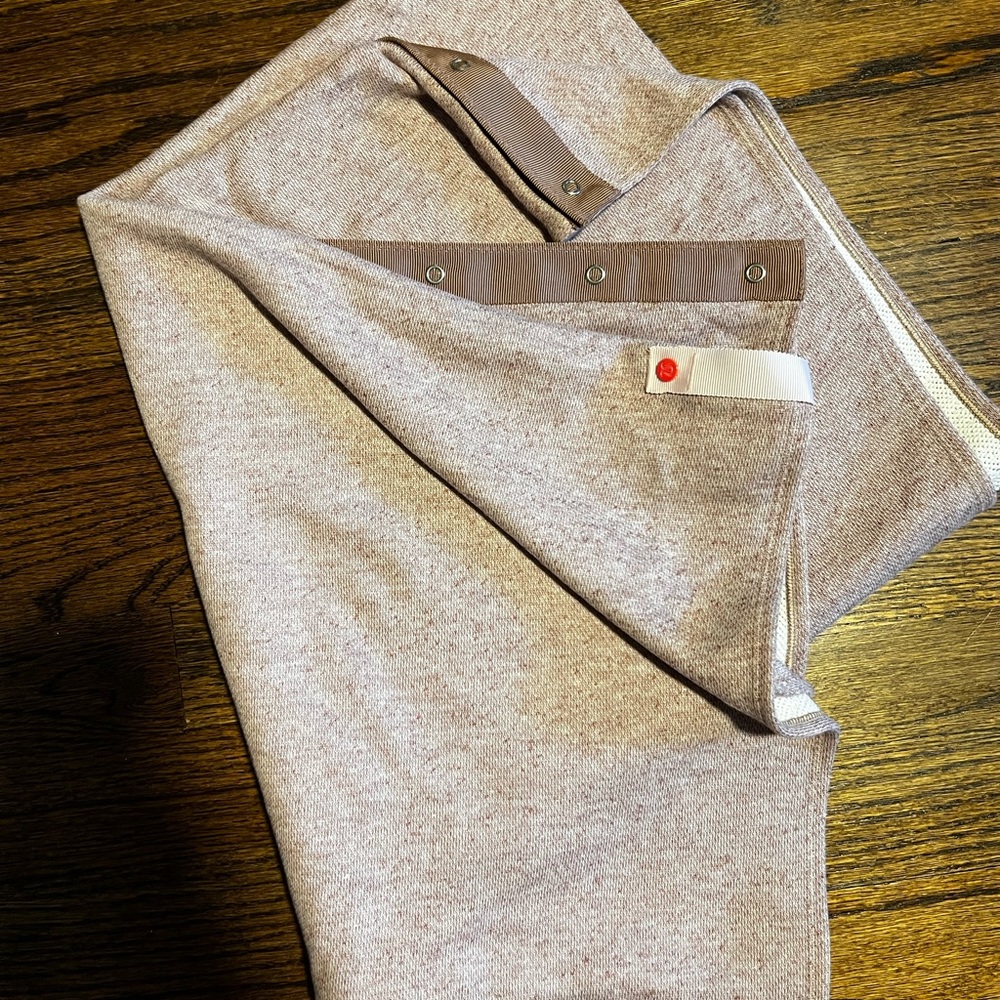 Lululemon Vinyasa Scarf (Mauve)